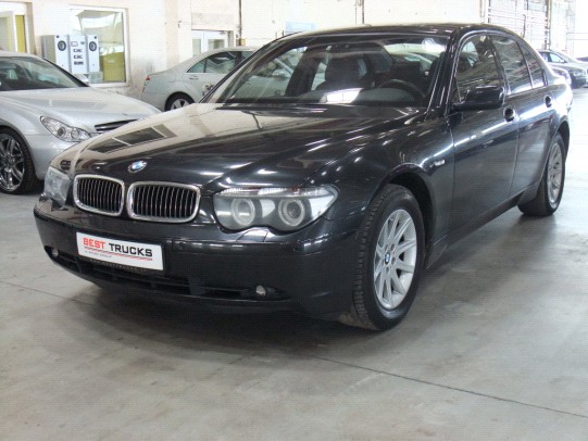 BMW 745 